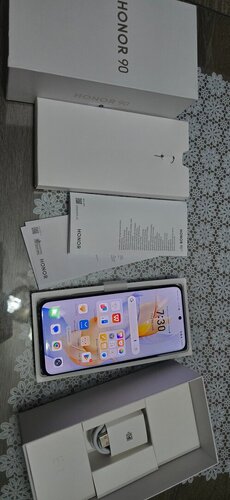 Περισσότερες πληροφορίες για "Honor 90 (Midnight Black/256 GB)"