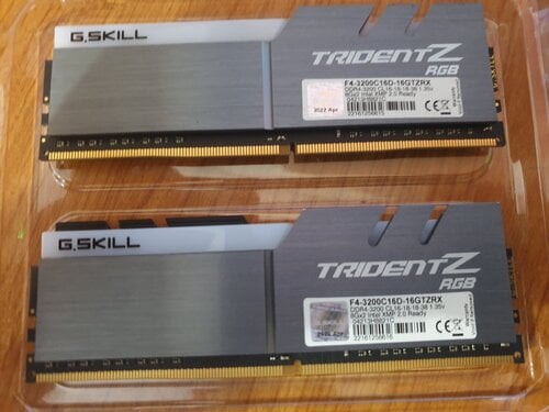 Περισσότερες πληροφορίες για "G.Skill Trident Z RGB 16GB (2x8GB) DDR4-3200MHz CL16 – Άριστη κατάσταση"