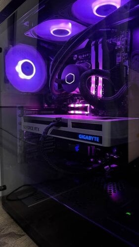 Περισσότερες πληροφορίες για "Gigabyte GeForce RTX 3060 VISION OC 12G"