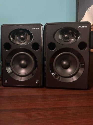 Περισσότερες πληροφορίες για "Alesis Elevate 5 MkII - Studio Monitors Ηχεία"