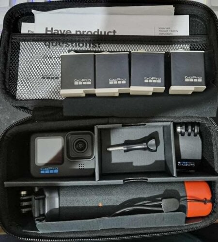 Περισσότερες πληροφορίες για "GoPro 12 Black Edition + 4 Enduro batteries"