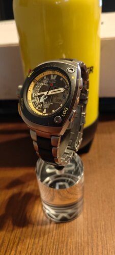 Περισσότερες πληροφορίες για "Citizen aqualand promaster Titanium 25 years anniversary"