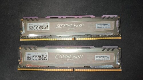 Περισσότερες πληροφορίες για "2X Crucial Ballistix Sport LT BLS8G4D32AESBK (8 GB/DDR4/3200MHz)"