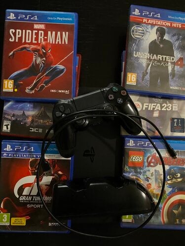 Περισσότερες πληροφορίες για "PS4 Slim 500gb σε άριστη κατάσταση με 6 παιχνίδια + Dock φόρτισης - 250€"