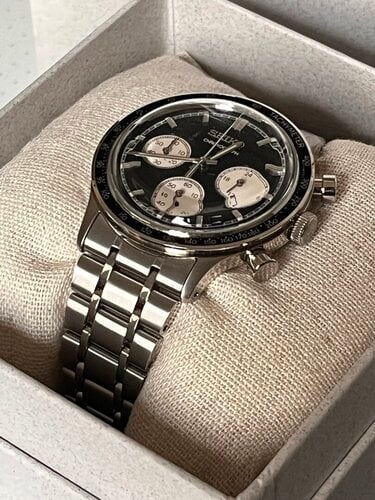 Περισσότερες πληροφορίες για "SEIKO Chronograph 2025 model SSB479P1 - Full Set * πρακτικά αχρησιμοποίητο *"