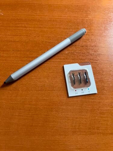 Περισσότερες πληροφορίες για "Microsoft Surface Pen M1776 Ψηφιακή Γραφίδα Αφής με Palm Rejection για Microsoft Surface Silver EYV-"