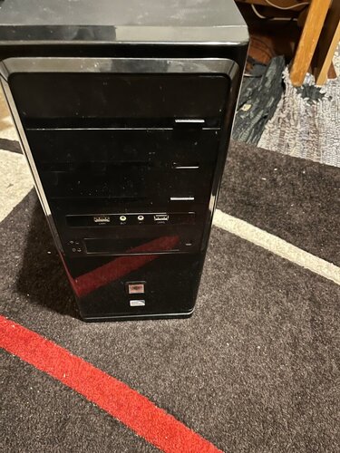 Περισσότερες πληροφορίες για "Πωλείται desktop μαζί με οθονη σε πολύ καλή κατάσταση"