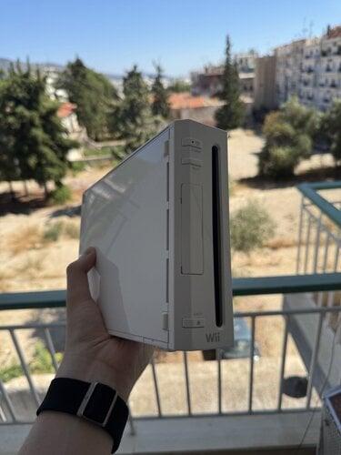 Περισσότερες πληροφορίες για "Nintendo Wii πλήρως λειτουργικό σκέτο"