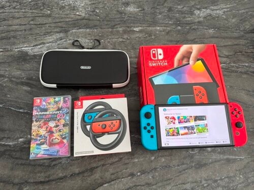 Περισσότερες πληροφορίες για "Nintendo Switch OLED + Extras"