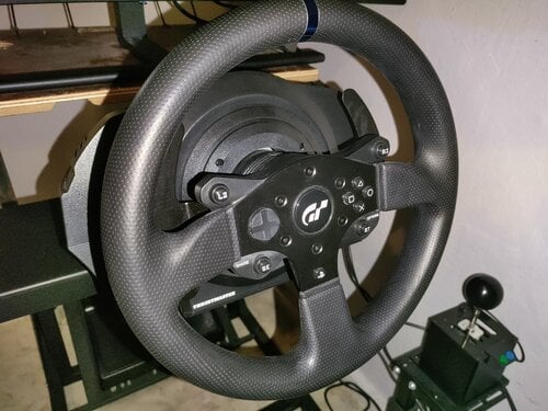 Περισσότερες πληροφορίες για "Thrustmaster T300 RS GT"