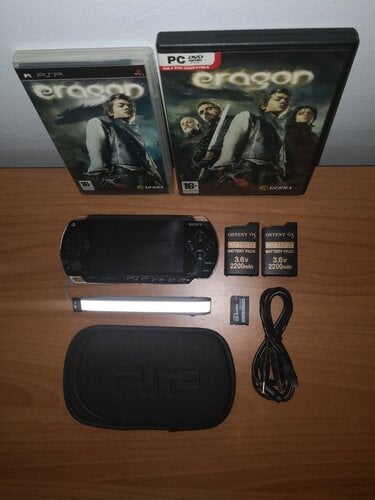 Περισσότερες πληροφορίες για "Unmodded PSP Kit (Lanyard, Ostent Batteries, microSD Adapter, Sleeve, USB, Eragon Games)"
