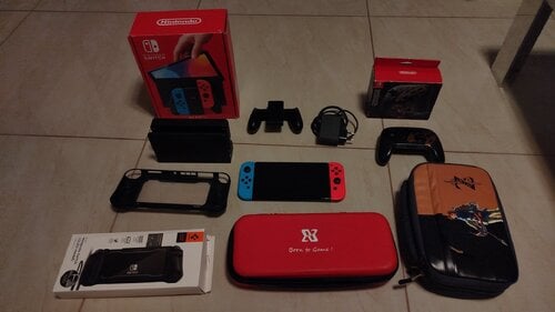 Περισσότερες πληροφορίες για "Nintendo Switch OLED με πολλά extra"