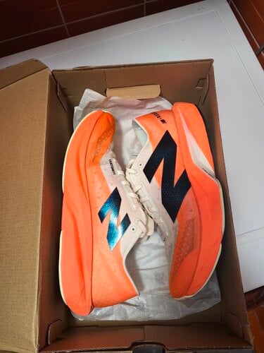 Περισσότερες πληροφορίες για "New balance rebel V4"