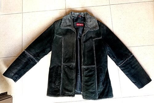 Περισσότερες πληροφορίες για "Vintage jacket Mangoon"