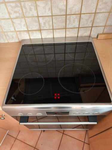 Περισσότερες πληροφορίες για "Bosch Κουζίνα HKR390050 66lt με Κεραμικές Εστίες Π60εκ. Inox + Επέκταση εγγύησης"