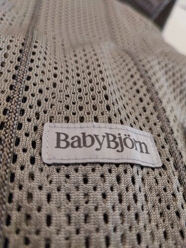 Περισσότερες πληροφορίες για "Μάρσιπος Babybjörn - Baby Carrier One Air (Grey Beige)"