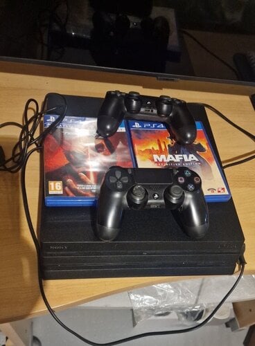 Περισσότερες πληροφορίες για "Sony PS4 Pro 1TB"