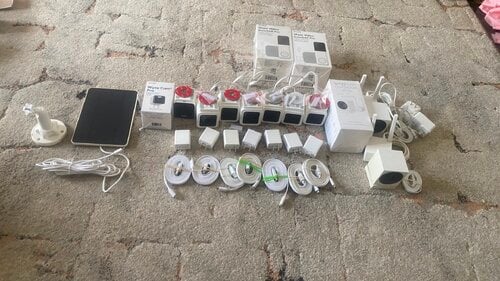 Περισσότερες πληροφορίες για "WYZE monitoring cameras and door bells ( κάμερες ασφαλειας / παρακολουθησης και κουδούνια )"