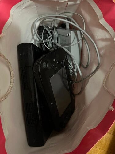 Περισσότερες πληροφορίες για "Nintendo Wii U Deluxe Set 32GB"