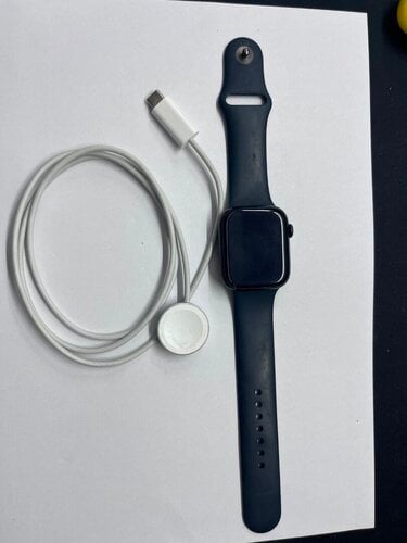 Περισσότερες πληροφορίες για "Apple Watch Series 7 (45mm/Μαύρο/Αλουμίνιο)"