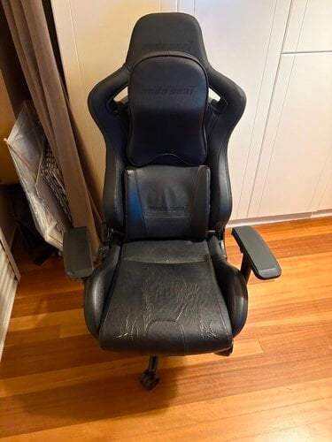 Περισσότερες πληροφορίες για "ANDA SEAT GAMING CHAIR DARK KNIGHT PREM"