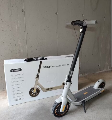 Περισσότερες πληροφορίες για "Segway Ninebot Max G30LE  350Watt , 10" τροχοί"