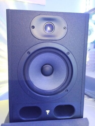 Περισσότερες πληροφορίες για "Focal Alpha 65 Pair MINT CONDITION !!"