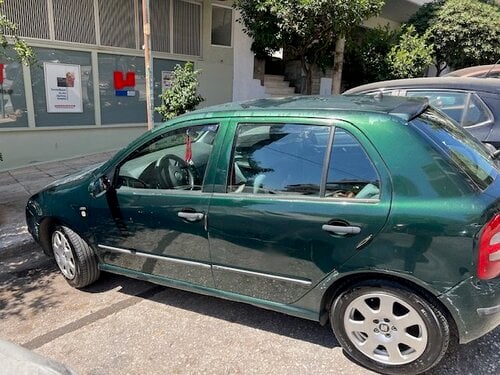 Περισσότερες πληροφορίες για "Πωλείται SKoda Fabia 1.4"