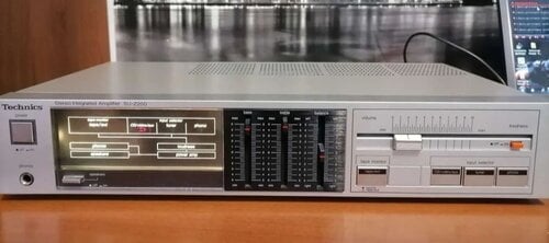 Περισσότερες πληροφορίες για "HI-FI ΕΝΙΣΧΥΤΗΣ TECHNICS SU Z200-2X30W/8Ω(4-16Ω)-4LINE(1PHONO)-JAPAN  & ΗΧΕΙΑ PHILIPS MCD 716."