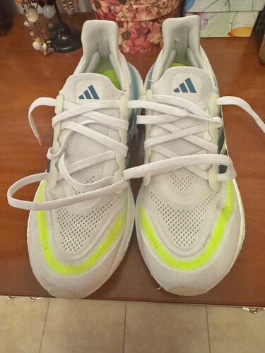 Περισσότερες πληροφορίες για "ADIDAS ULTRABOOST LIGHT"